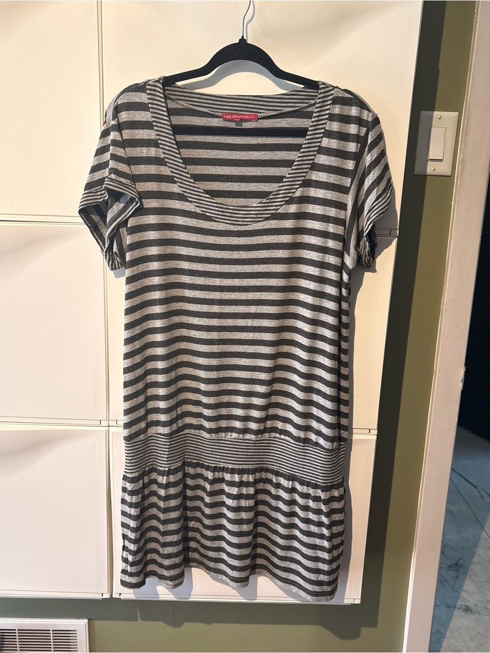 San Francisco Striped Scoop Neck Tunic Dress - Gray/Black